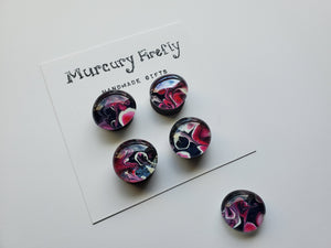 Queen of Hearts - Glass Pebble Magnets