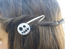 Load image into Gallery viewer, Skull Hair Clips